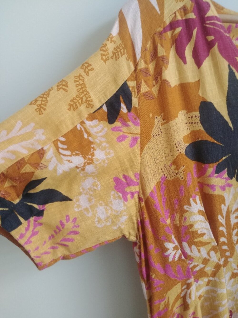 White Stuff UK linen blend midi dress deep yellow patterned dress V neck - Picture 7 of 15